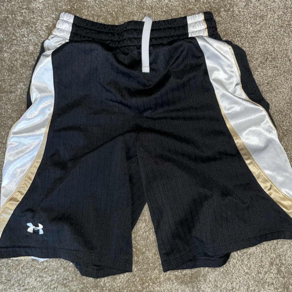 Under Armour Men’s Basketball Shorts - Size Med